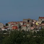 Parenzana Bibali 65 A 52460-buje Apartment