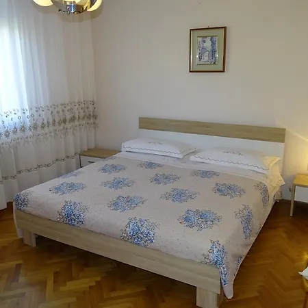 Parenzana Bibali 65 A 52460-buje