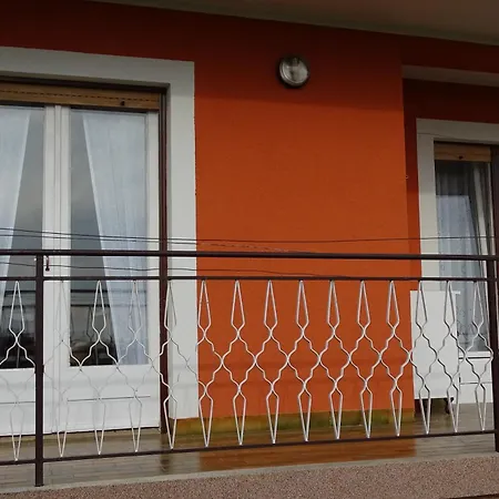 Parenzana Bibali 65 A 52460-buje * Buje