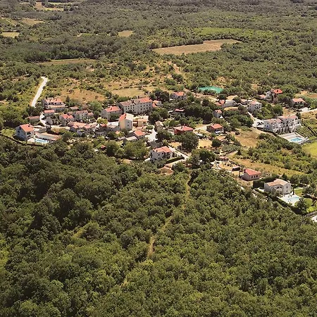 Apartment Parenzana Bibali 65 A 52460-buje Buje