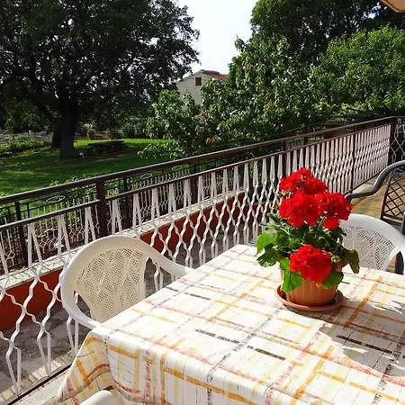 Parenzana Bibali 65 A 52460-buje