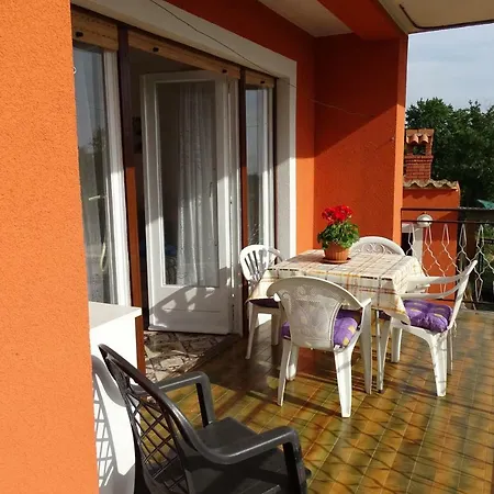Apartment Parenzana Bibali 65 A 52460-buje Buje